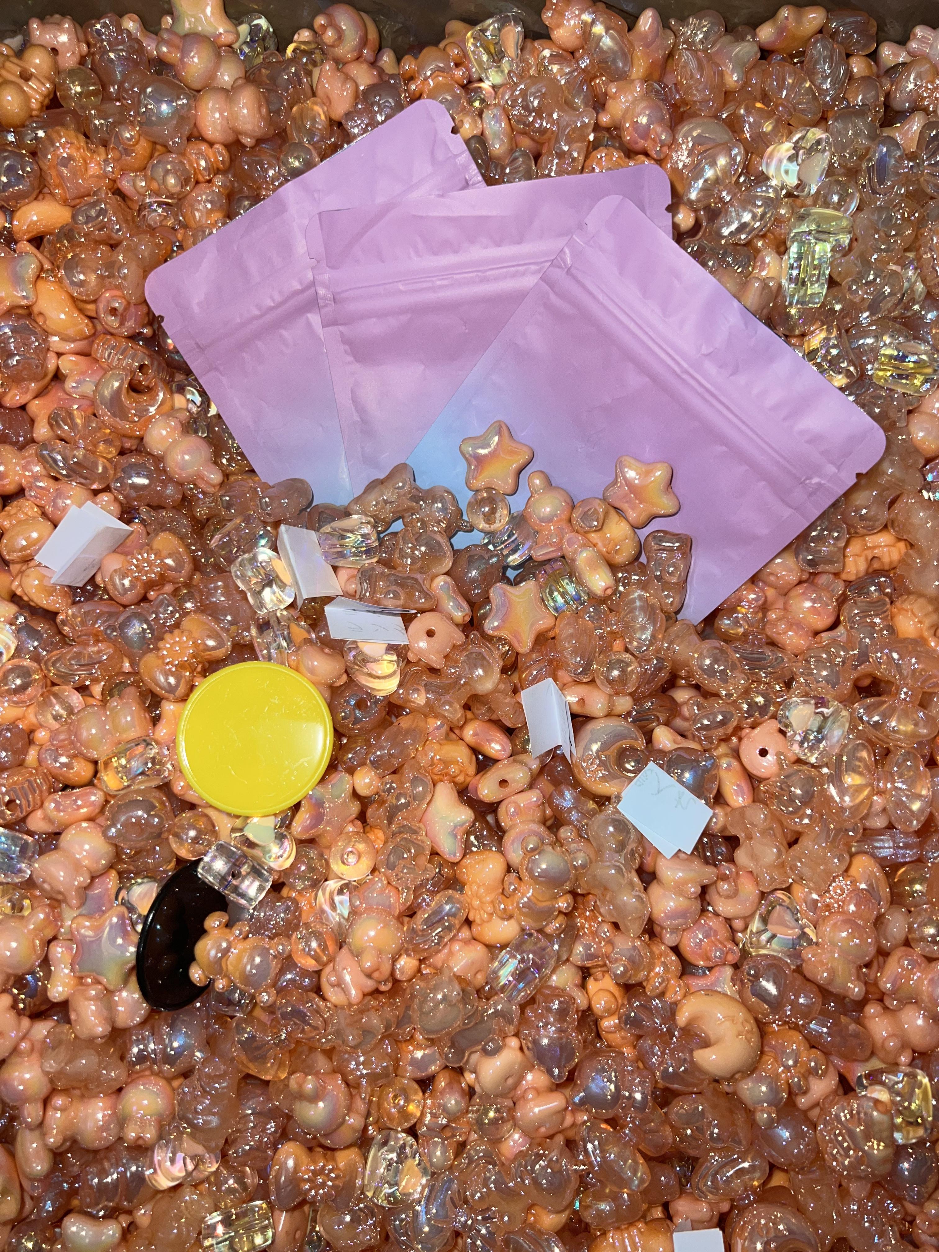 아크릴 비즈DIY크래프트 키트-다채로운 아크릴 비즈, 수작 재료, 액세서리 만들기, 자유로운 직물의 창의성